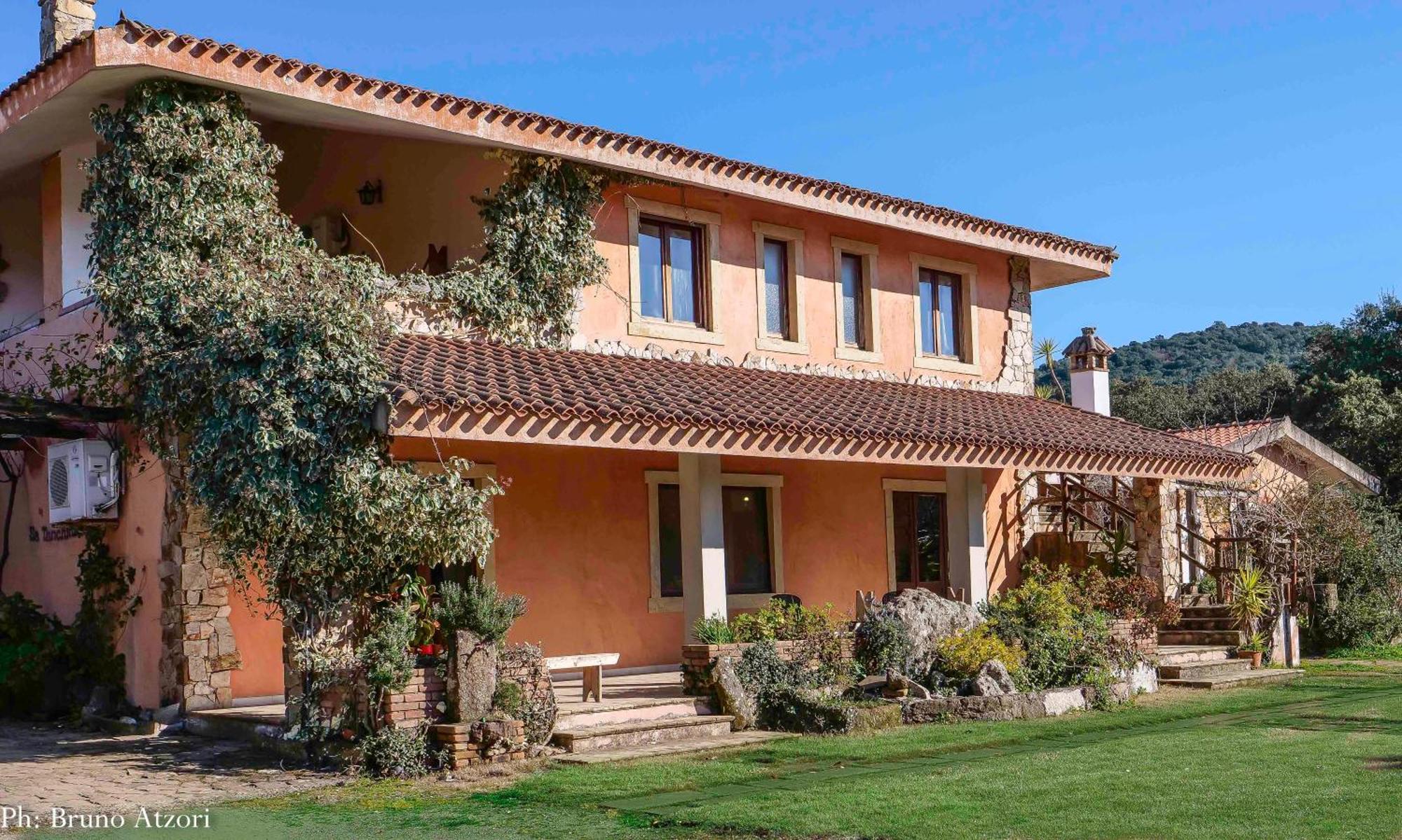 Sa Tanchitta Villa Ula Tirso Luaran gambar