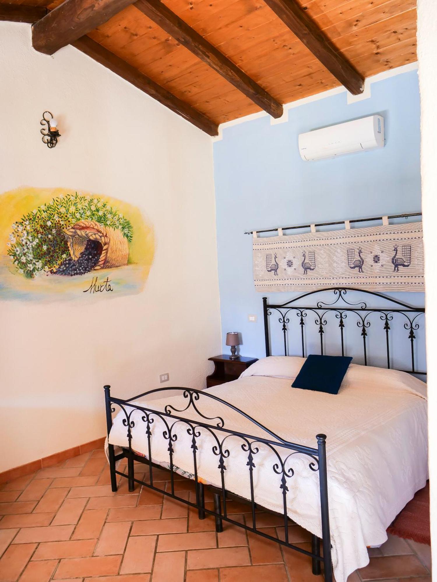 Sa Tanchitta Villa Ula Tirso Luaran gambar